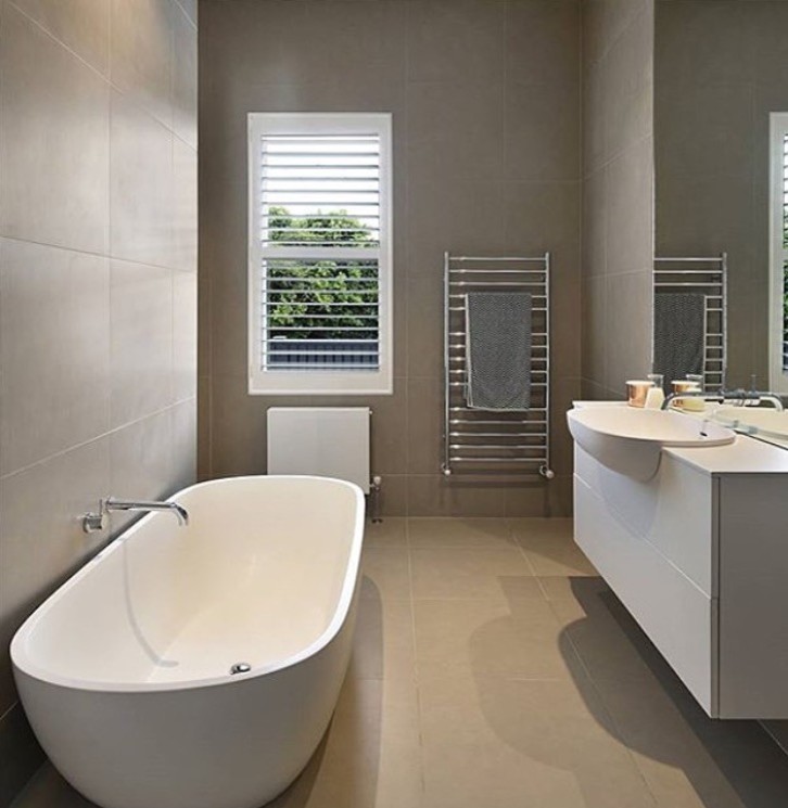 Inspiration for a contemporary bathroom in Perth.
