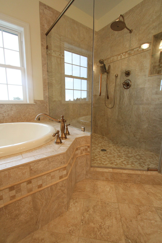 Cette image montre une salle de bain principale traditionnelle en bois brun de taille moyenne avec un placard à porte shaker, un plan de toilette en quartz modifié, une baignoire posée, une douche d'angle, un carrelage beige, des carreaux de céramique, un mur blanc et un sol en carrelage de céramique.