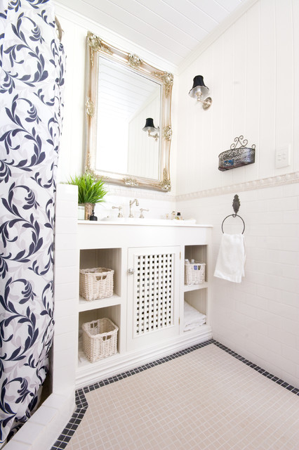 Small Bathroom Renovation - Traditional - Bathroom - Brisbane - by ...
