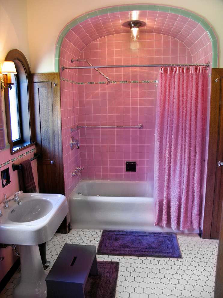 Klassisches Badezimmer in Seattle