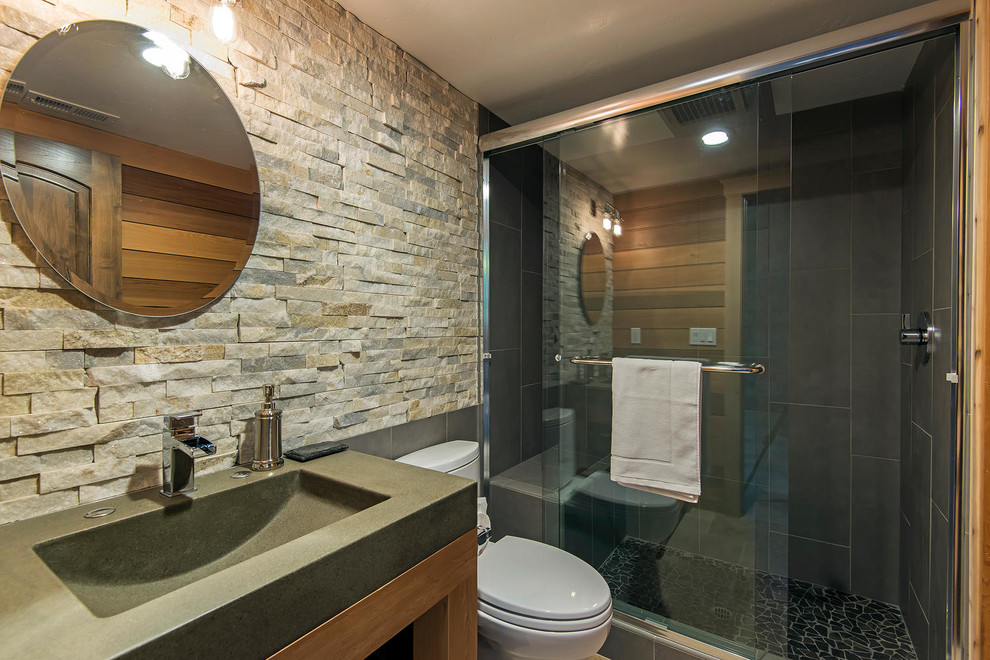 Example of a mountain style bathroom design in Sacramento