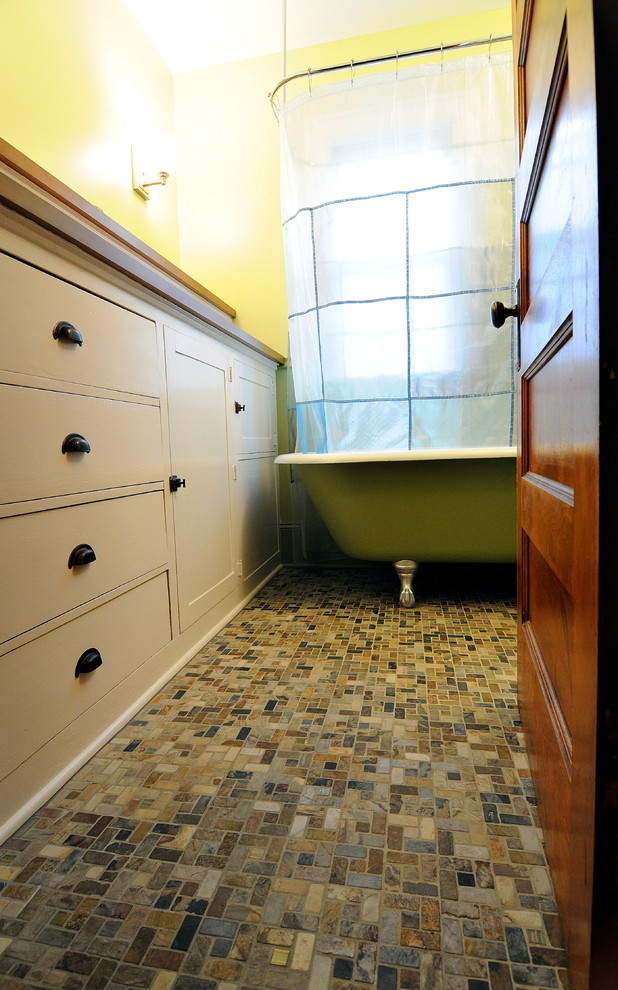 Bathroom - traditional bathroom idea in Minneapolis