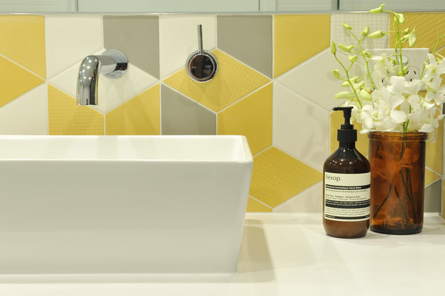 Squeaky Clean: How to Clean Bathroom Tile the Easy Way - Cleaning