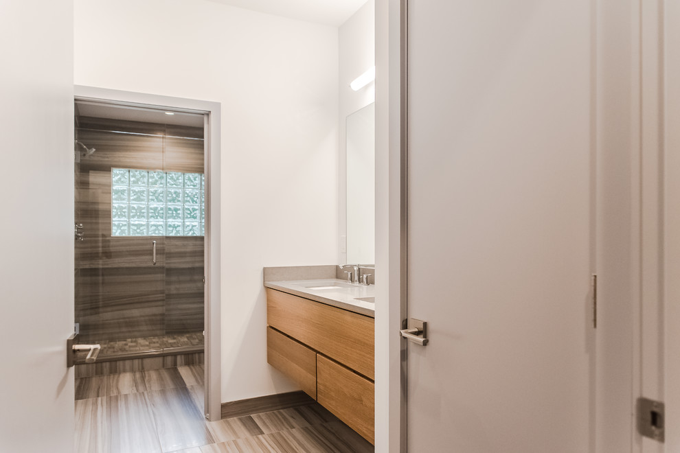 Spirit Lake Condo Modern Bathroom Indianapolis by Boaz