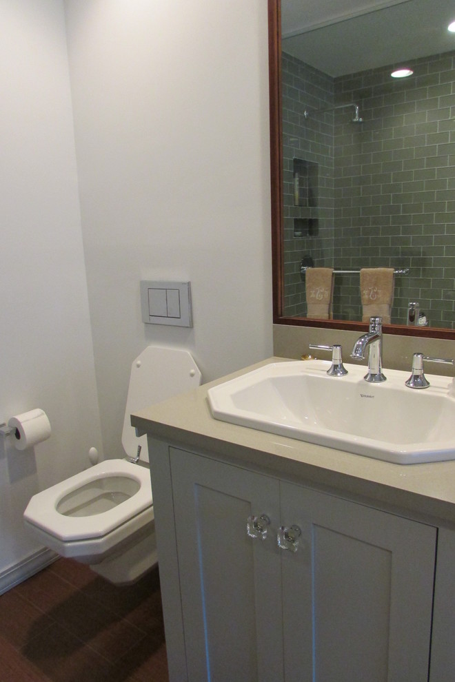 Example of an island style bathroom design in New Orleans