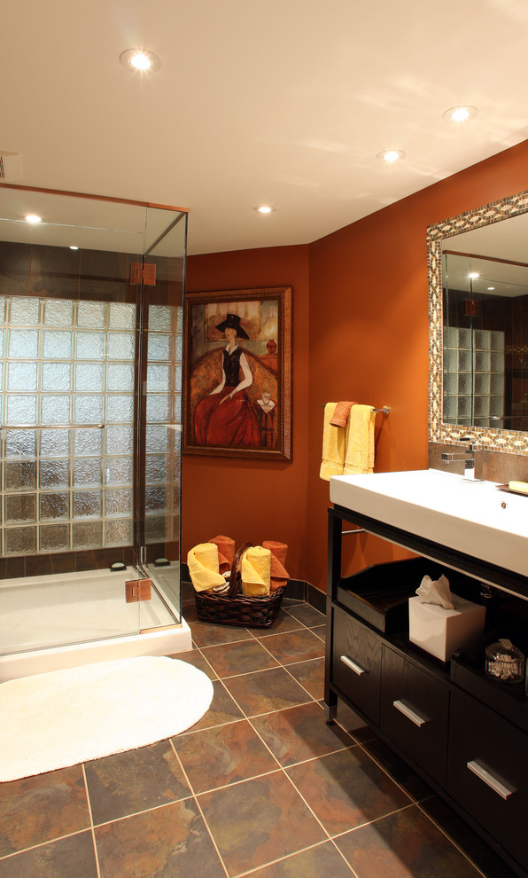 Foto di una stanza da bagno tradizionale con lavabo rettangolare
