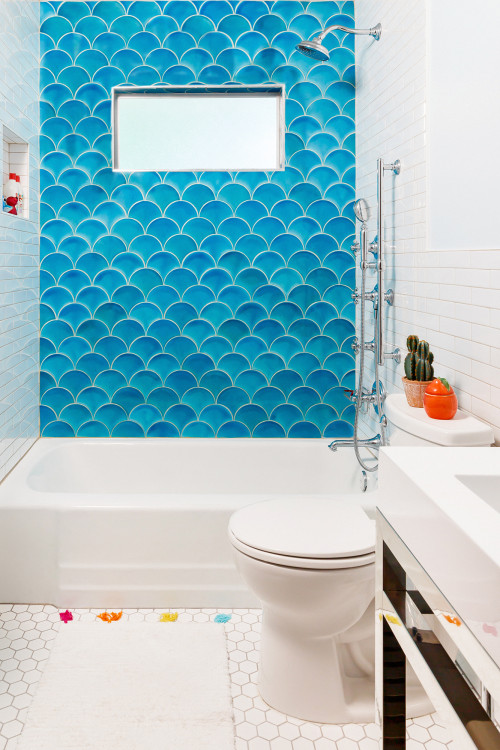 Turquoise Dreams: Turquoise Mermaid Tiling as an Accent Wall in Blue Bathroom Ideas