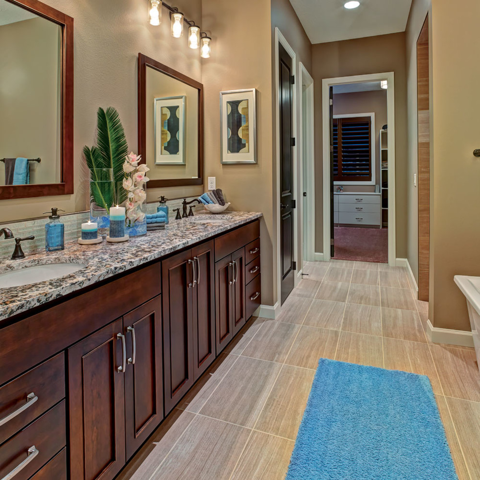 StarMark Cherry Bath in Sioux City, IA Bathroom