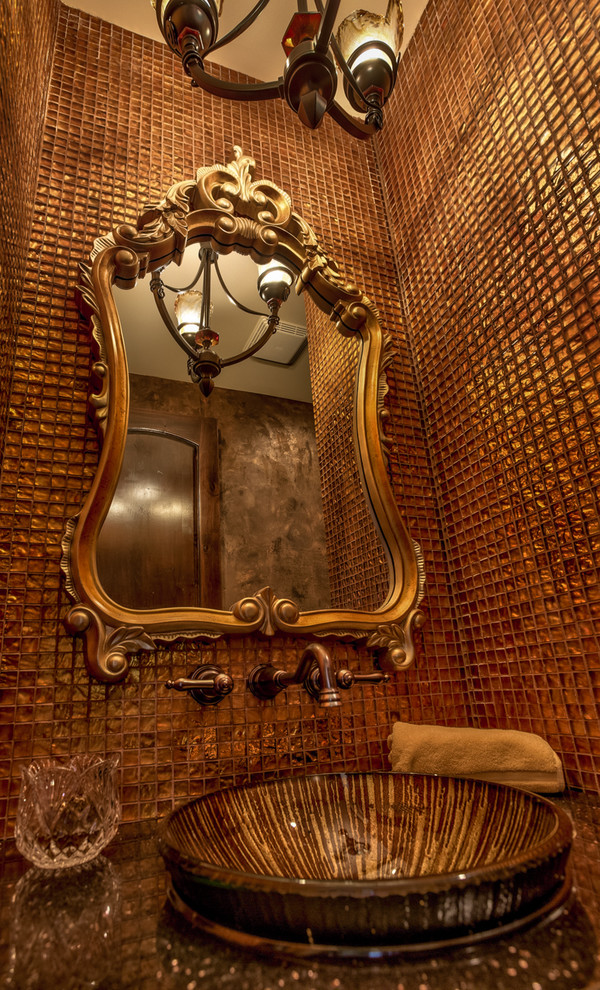 オマハにある地中海スタイルのおしゃれなトイレ・洗面所の写真
