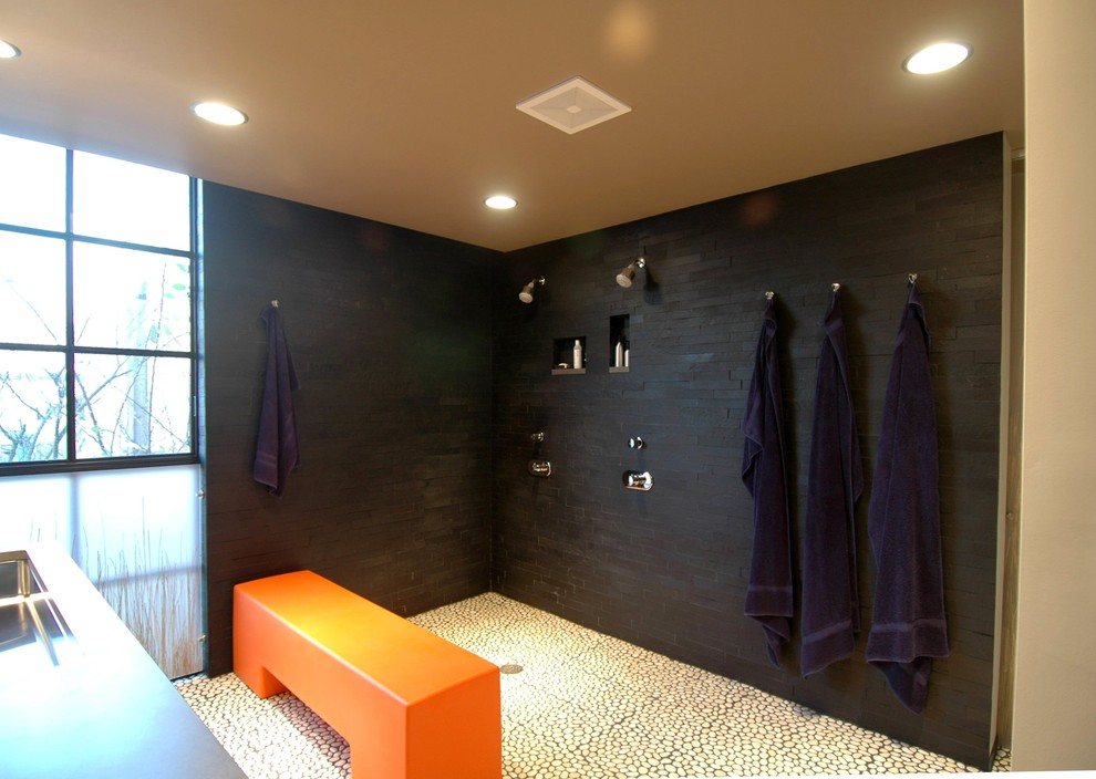 Inspiration for a modern bathroom remodel in San Francisco