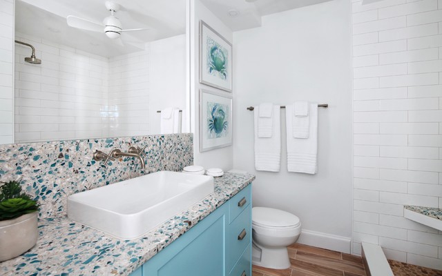 Surf themed bathroom outlet