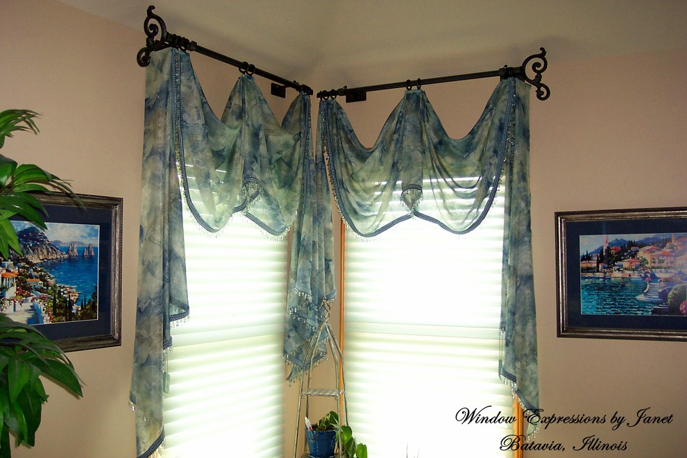 Swags & Jabots Traditional Bathroom Chicago by Window