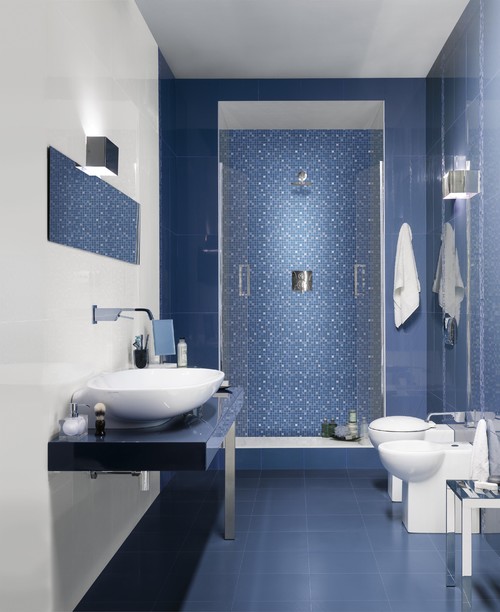 Blue Mosaic Bliss: Blue and White Bathroom with Mosaic Shower Tiles