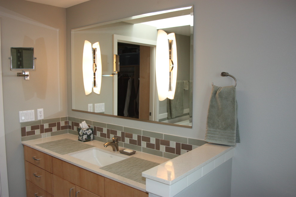 Tacoma bathroom remodel - Bathroom - Seattle - by Sweatman-Young, Inc ...