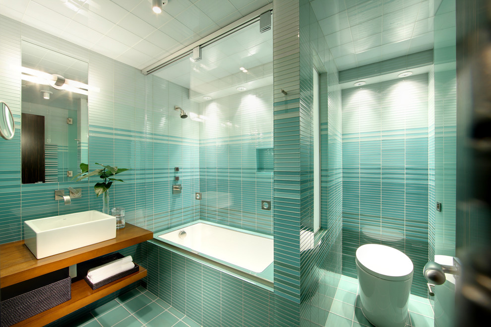 Modernes Badezimmer mit Aufsatzwaschbecken in Sonstige