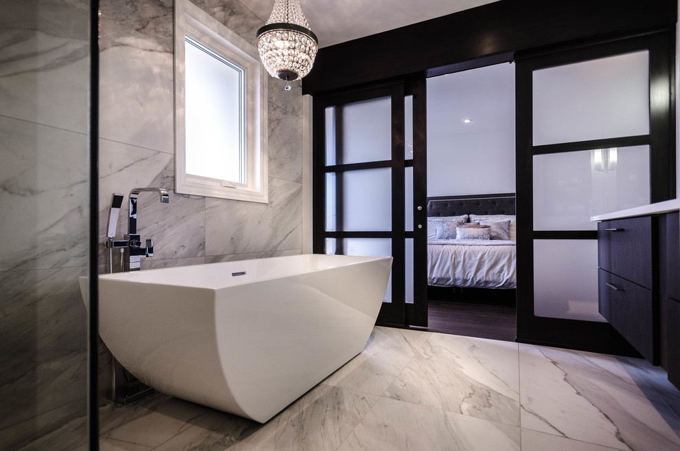 Taking back the ensuite... Contemporary Bathroom Toronto by