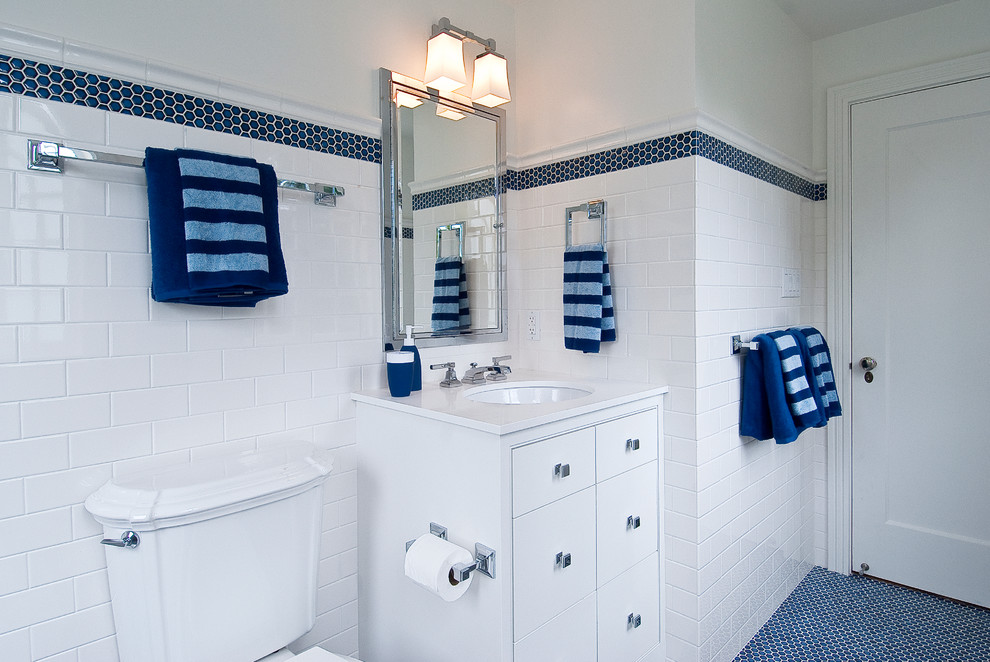 Example of a classic blue floor bathroom design in San Francisco