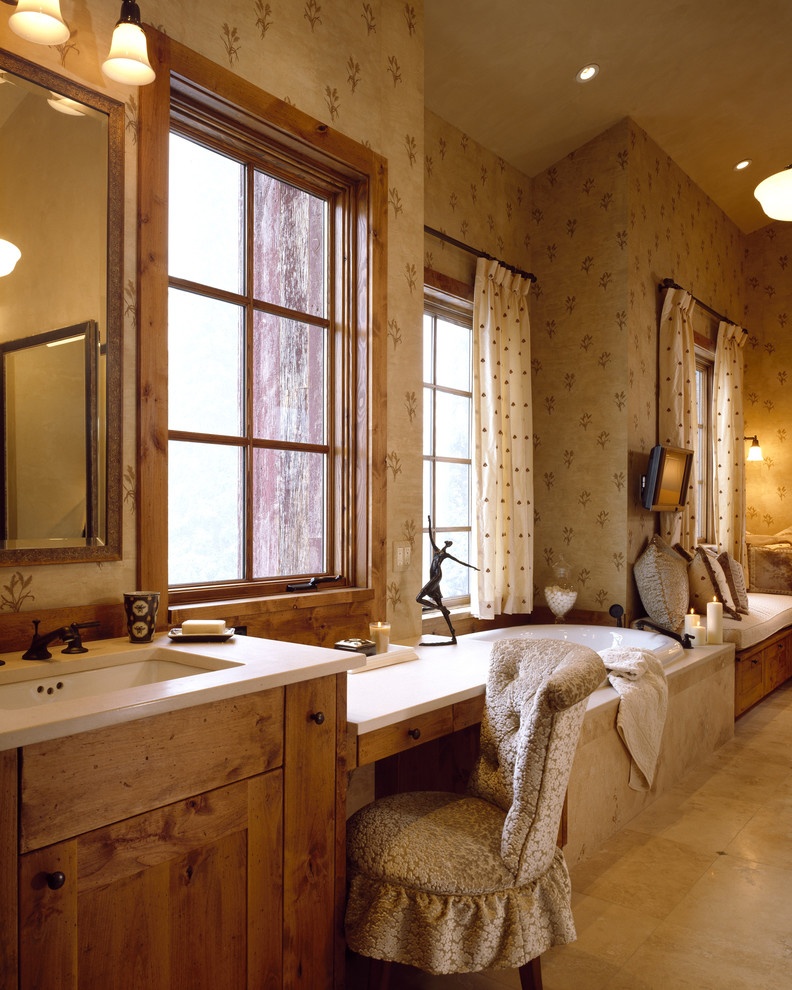 デンバーにあるエクレクティックスタイルのおしゃれな浴室の写真