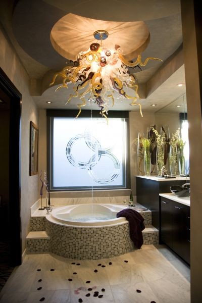 Inspiration for a contemporary bathroom in Minneapolis.