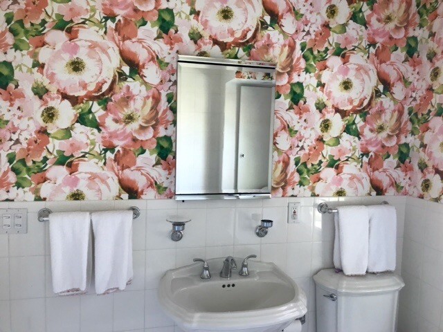 Réalisation d'une salle de bain vintage.