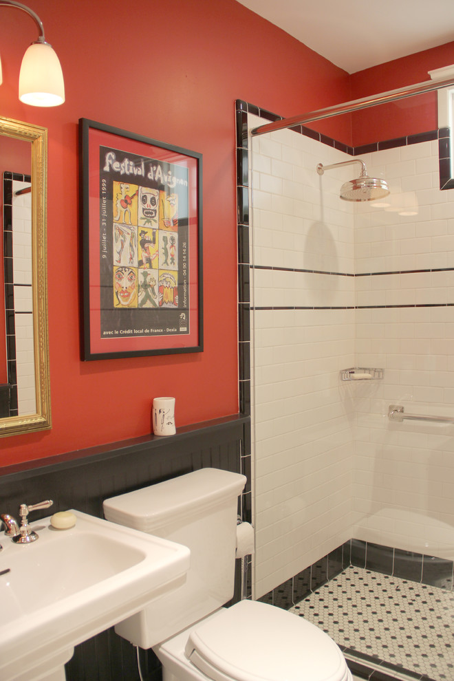 アトランタにあるエクレクティックスタイルのおしゃれな浴室の写真