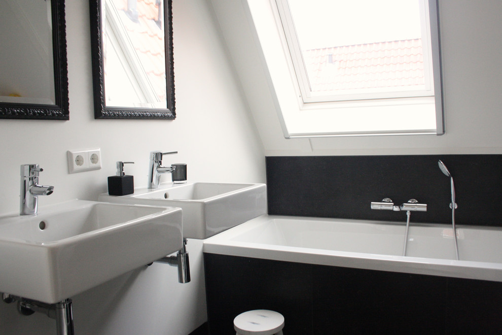 アムステルダムにあるコンテンポラリースタイルのおしゃれな浴室の写真
