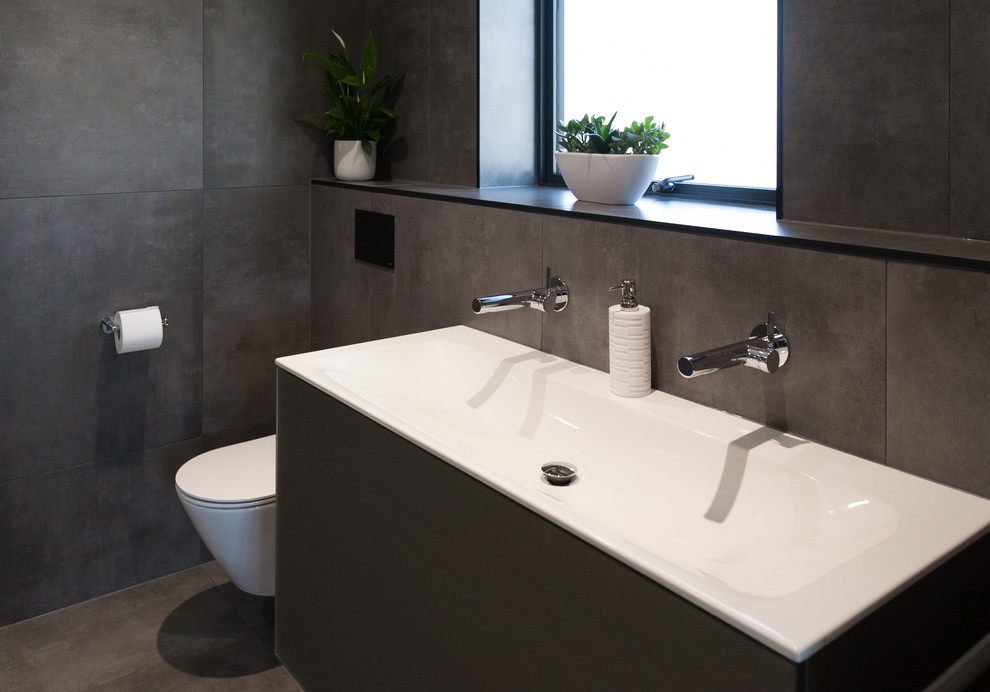 This is an example of a contemporary bathroom in Gloucestershire.