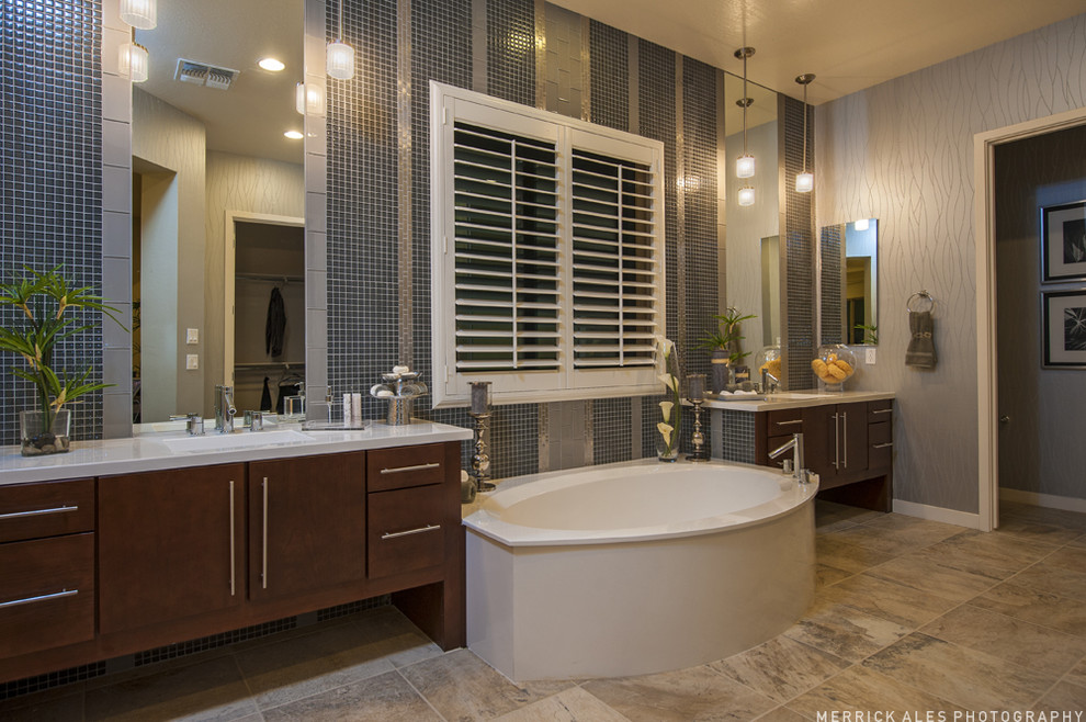 The Redwood Plan at Higley Manor Phoenix, AZ Traditional Bathroom