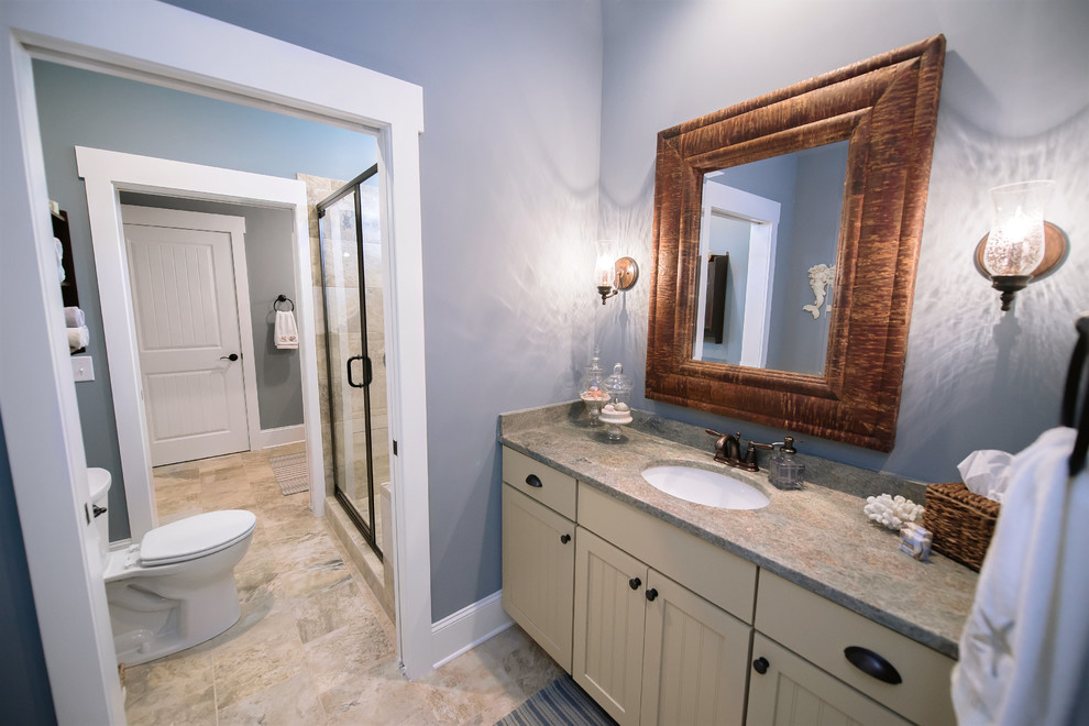 Photo of a classic bathroom in Wilmington.