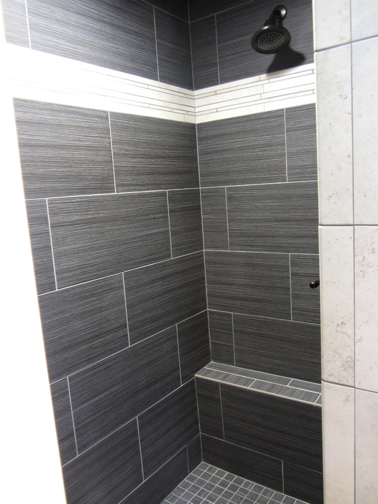 The Willow, a Custom Home by Hanson Homes, Inc. Contemporary Bathroom Grand Rapids by