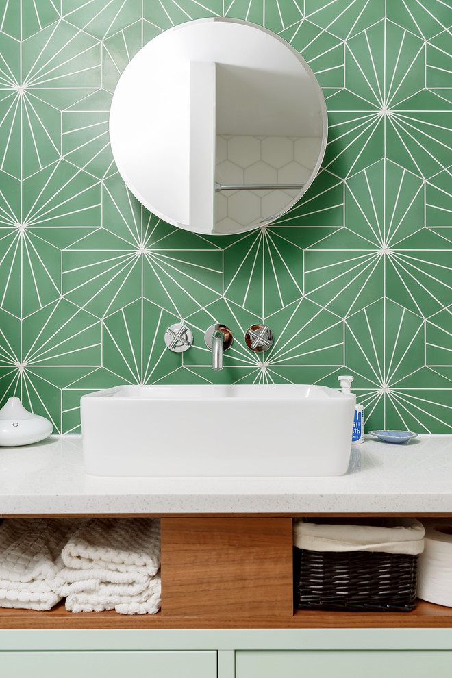 Design ideas for a retro bathroom in Austin.