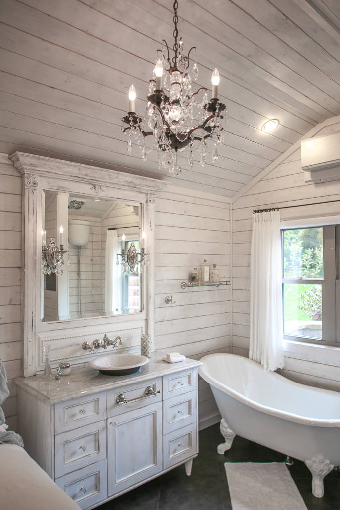 75 Beautiful Shabby Chic Style Bathroom, Shabby Chic Bathroom Pictures