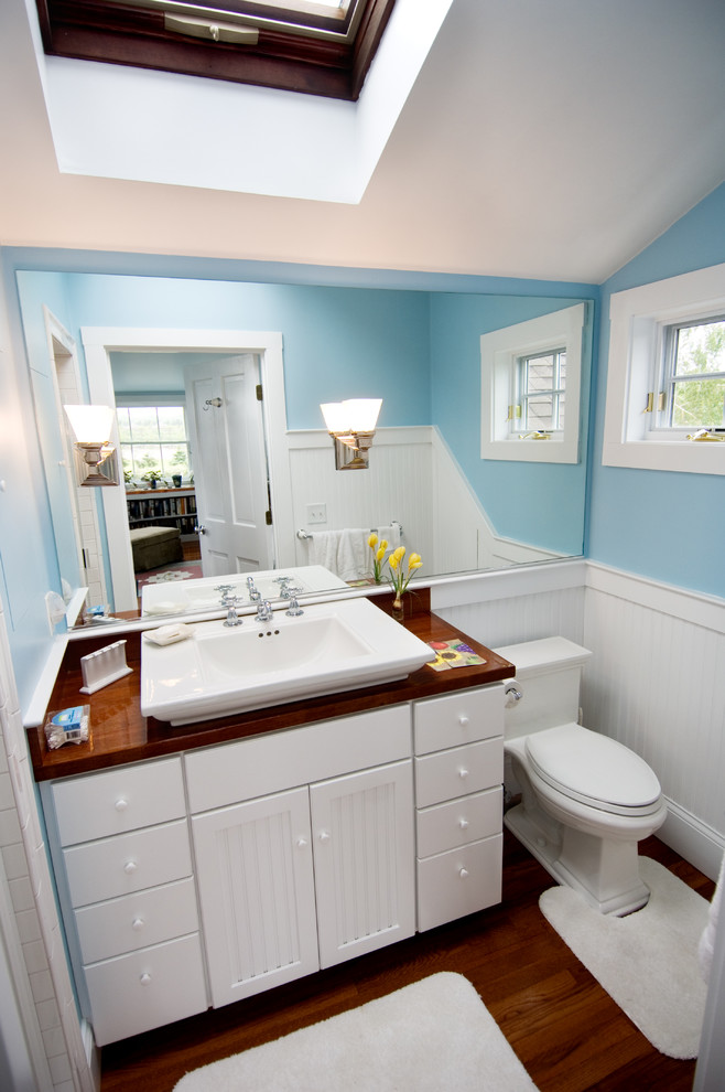 Design ideas for a traditional bathroom in Providence with a vessel sink.