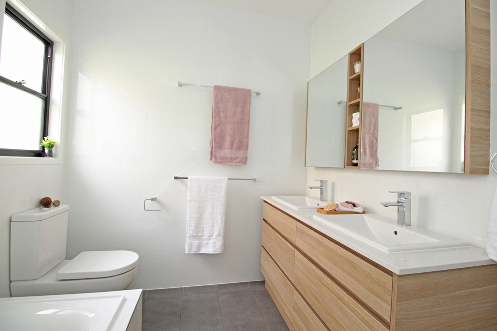 Toilet and Towel Rails Modern Bathroom Brisbane by Brisbane