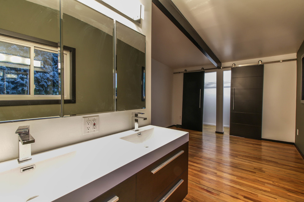 Источник вдохновения для домашнего уюта: большая ванная комната в стиле ретро