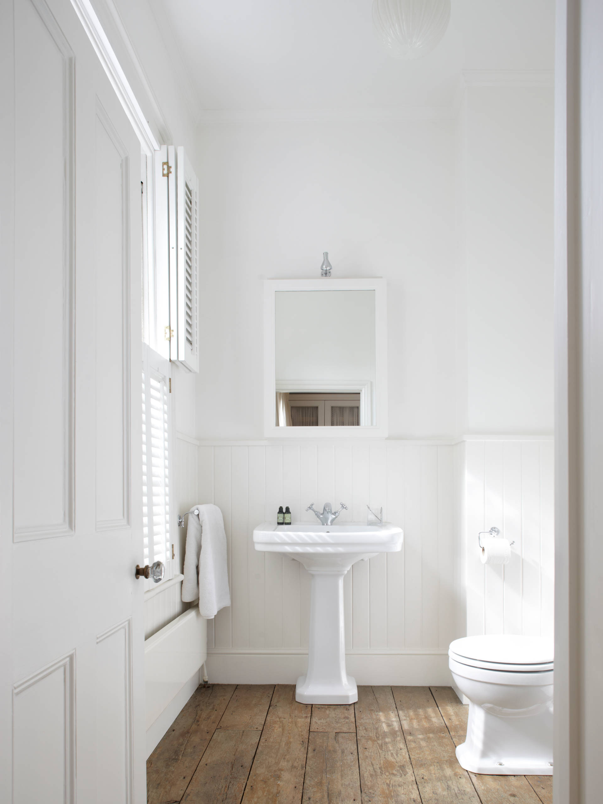 75 Beautiful Victorian Bathroom Pictures & Ideas - January, 2022 | Houzz