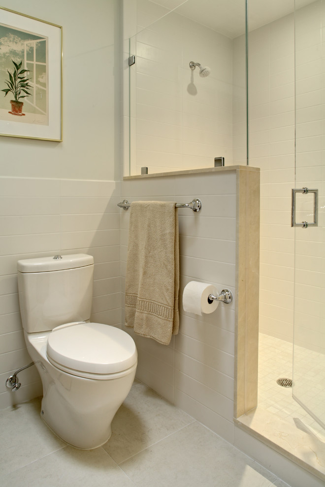 Example of a minimalist bathroom design in Newark