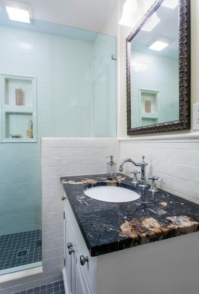 Foto de cuarto de baño principal tradicional de tamaño medio