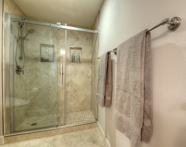 Transitional Bathroom in San Francisco Classique Chic Salle de Bain