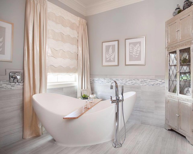 Transitional Master Bath with Slipper tub and Rain Shower Di