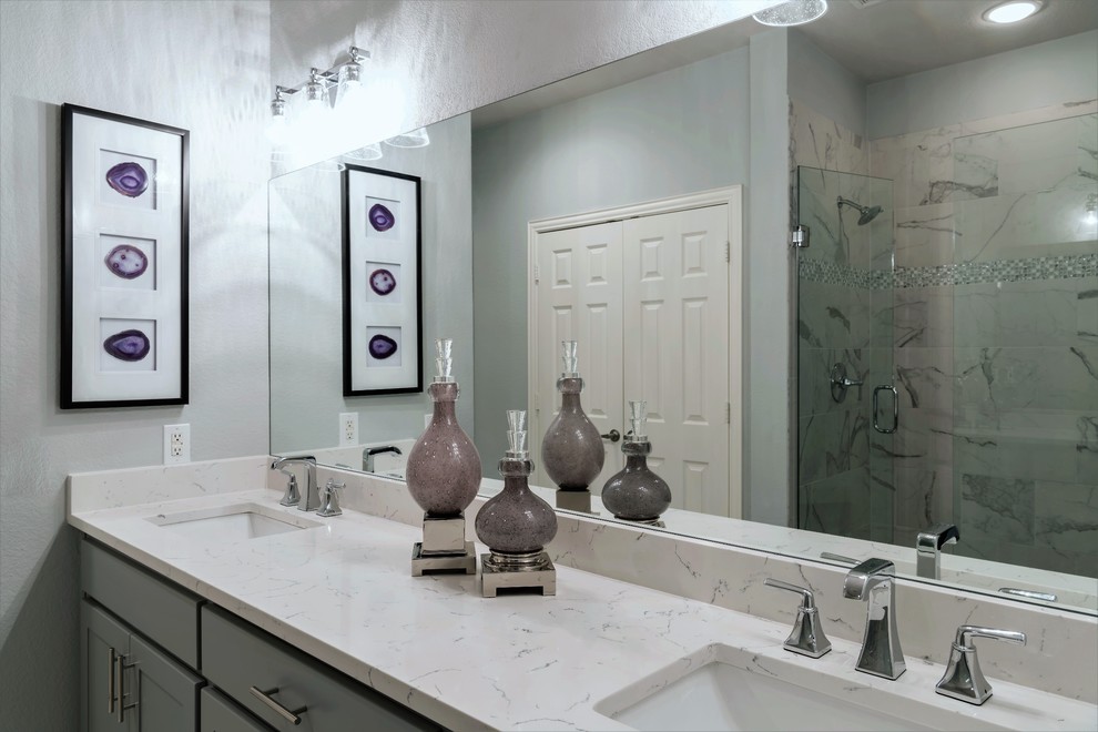 This is an example of a small classic ensuite bathroom in Dallas with grey cabinets, a walk-in shower, grey walls, porcelain flooring, quartz worktops, white floors, a hinged door and white worktops.