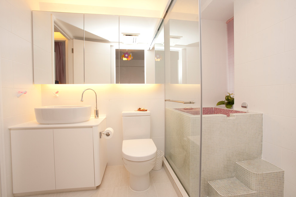 This is an example of a contemporary bathroom in Hong Kong.