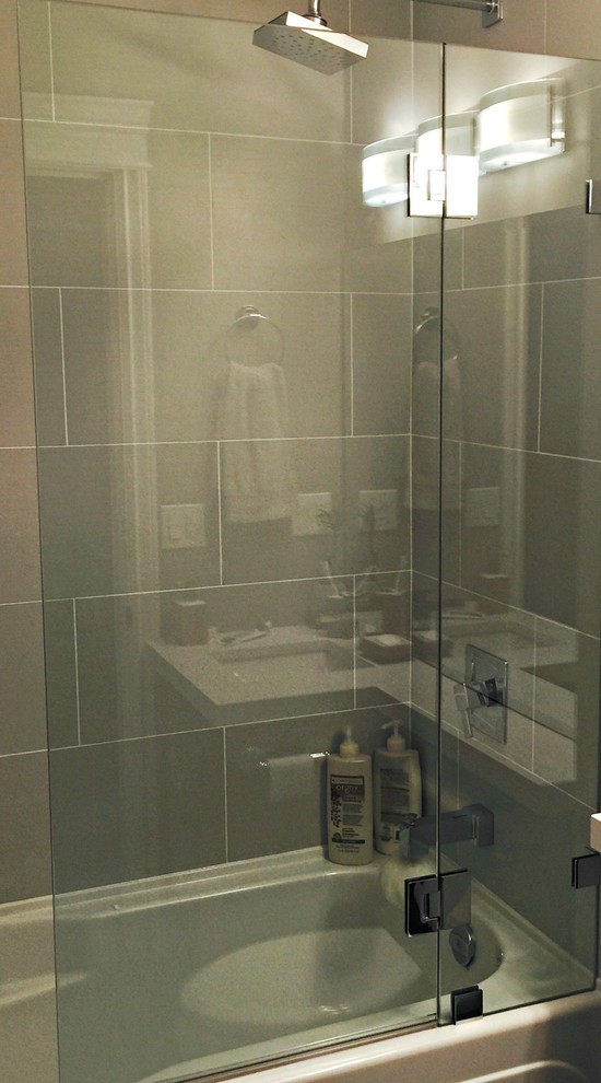 Tub / Shower glass panels & shower shields - Modern - Bathroom - Vancouver - by VanGo Shower ...