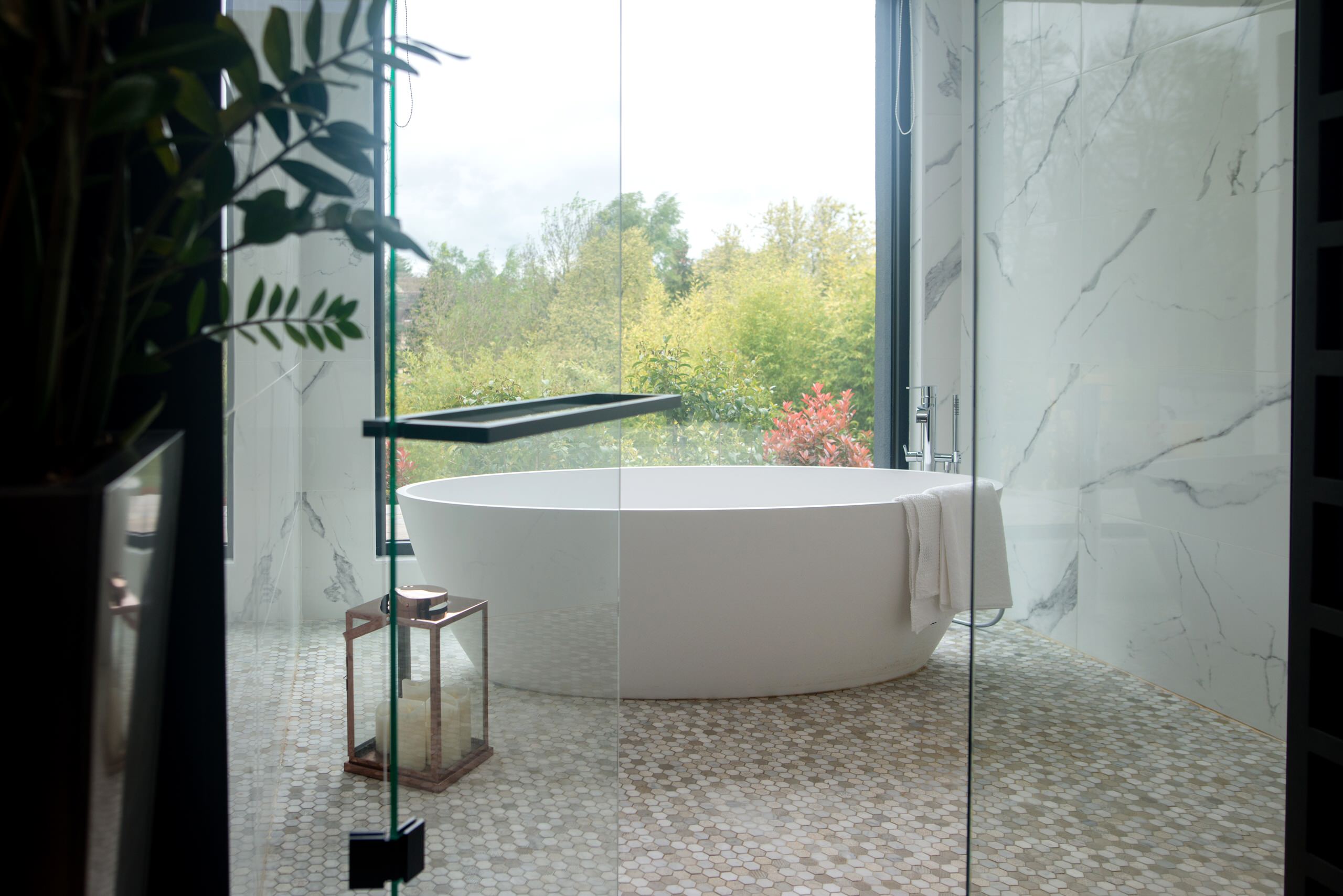 75 photos et idées déco de salles de bain avec du carrelage en marbre -  Août 2023 | Houzz FR