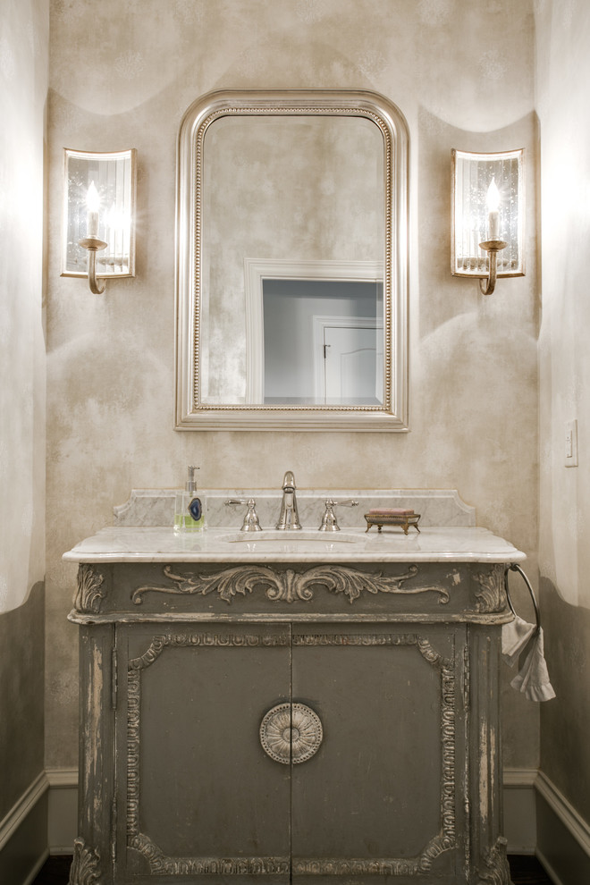 Inspiration for a timeless bathroom remodel in Dallas with an undermount sink, furniture-like cabinets, gray cabinets and beige walls