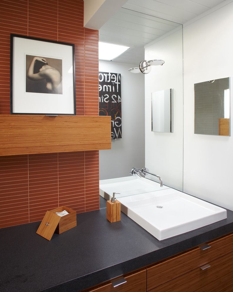 Inspiration for a modern bathroom remodel in San Francisco with a vessel sink