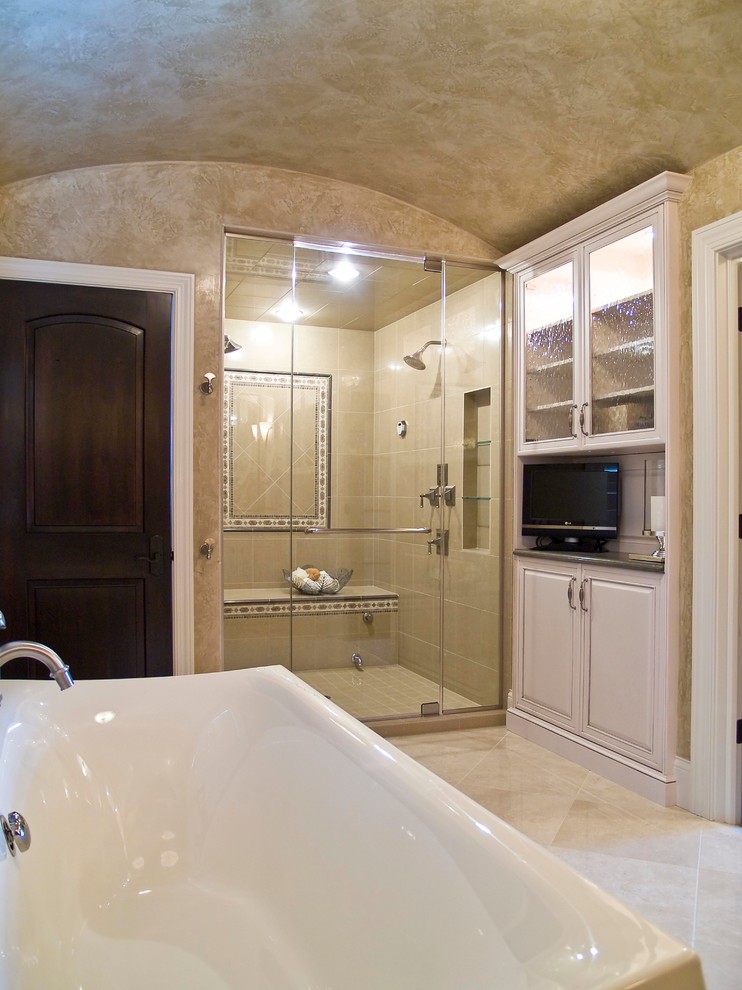 Immagine di una stanza da bagno tradizionale