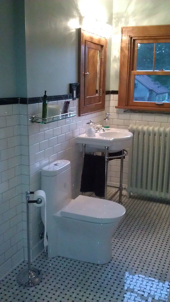 Elegant bathroom photo in Minneapolis