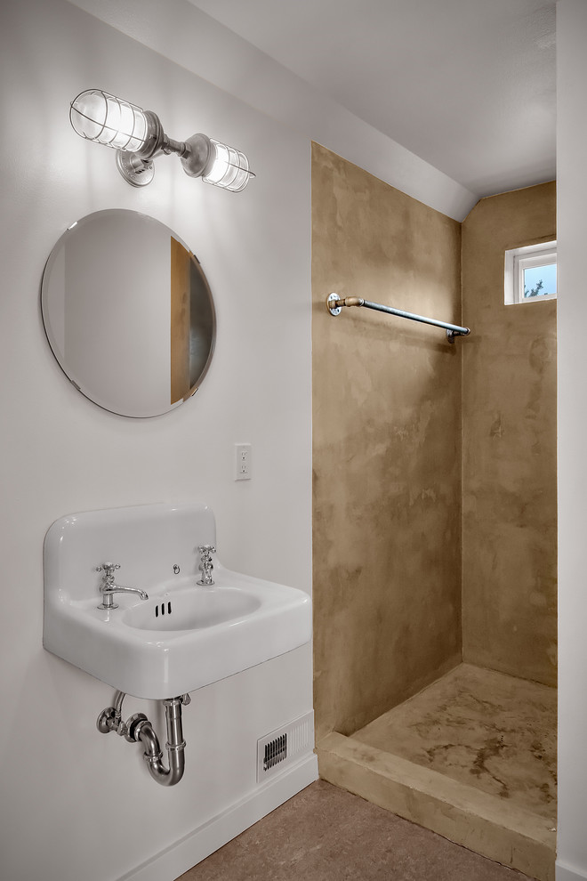 Cette photo montre une salle de bain tendance avec un lavabo suspendu et une fenêtre.