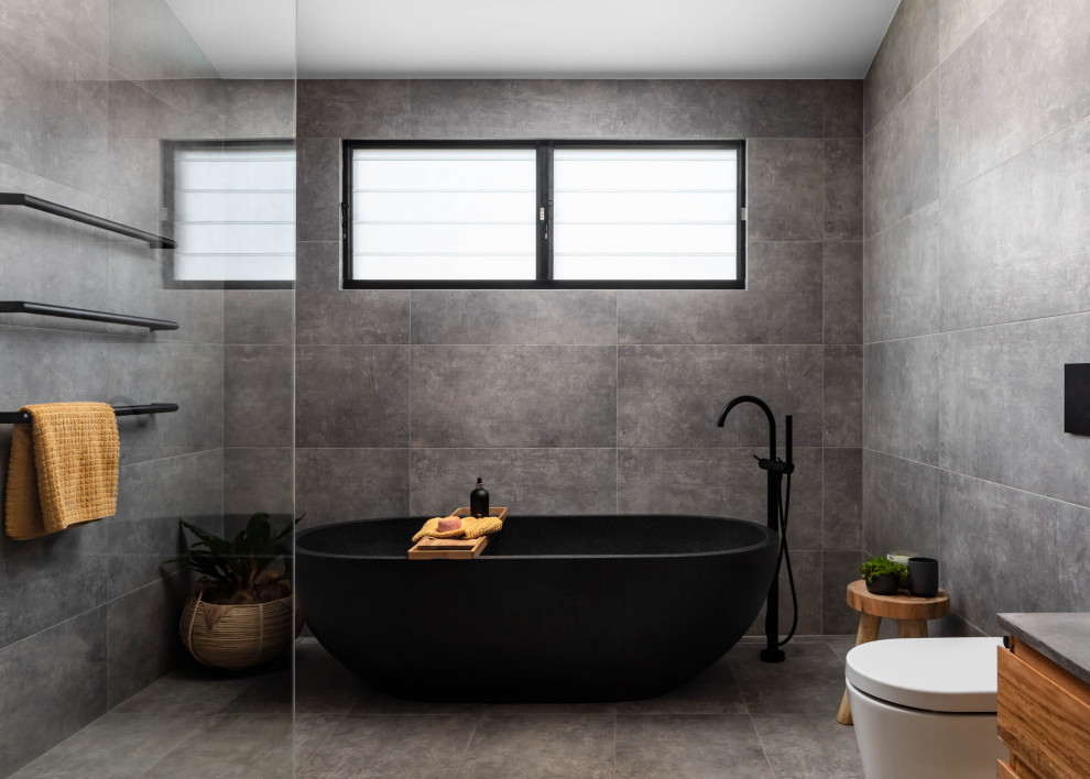 Inspiration for a contemporary bathroom remodel in Wollongong